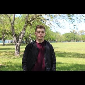 Meet your Posher, Logan